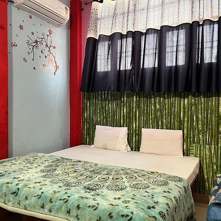 Indra Paying Guest House Varanasi Exterior foto